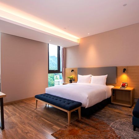 Holiday Inn Express Luanchuan By Ihg Ngoại thất bức ảnh
