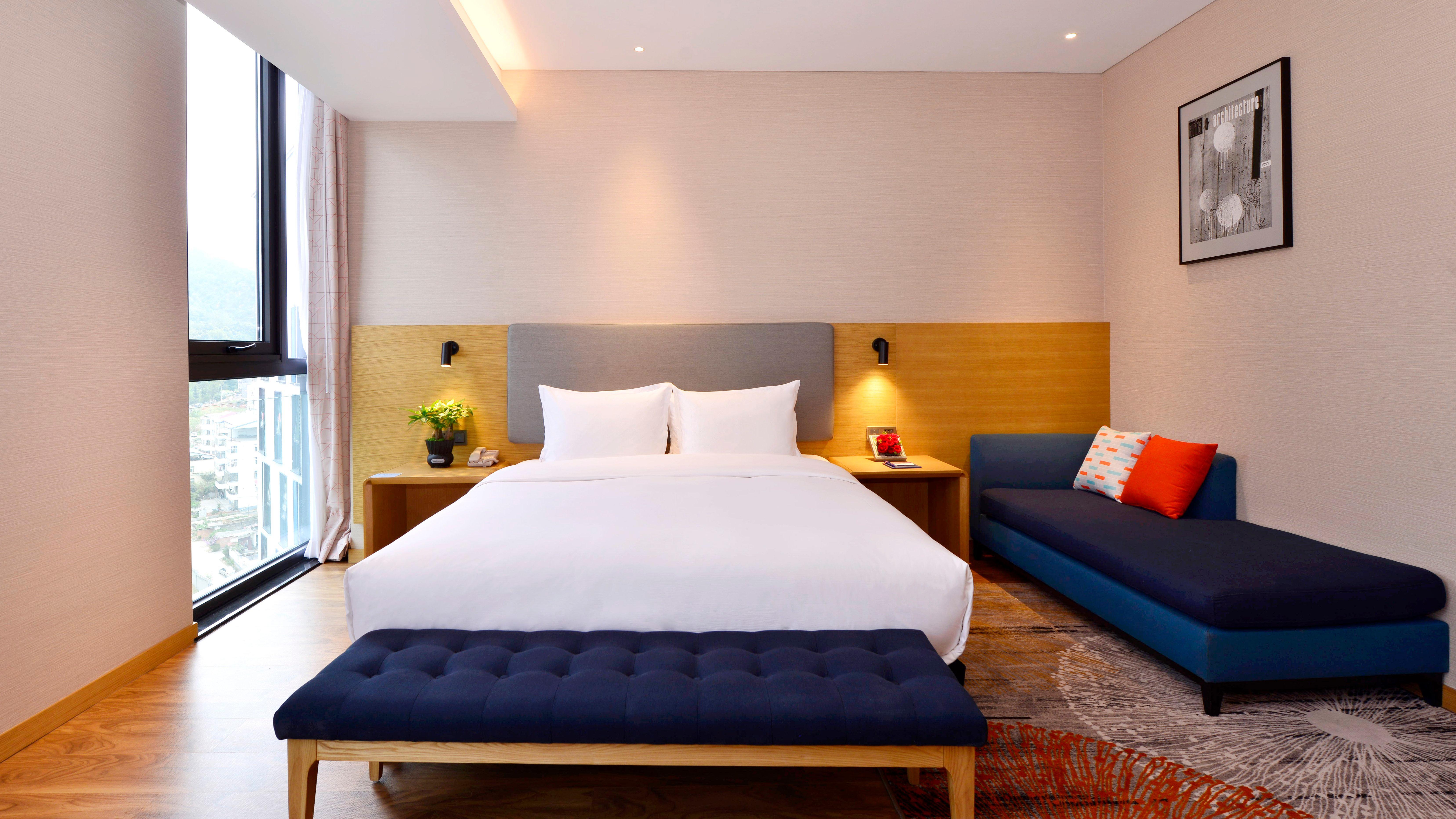 Holiday Inn Express Luanchuan By Ihg Ngoại thất bức ảnh