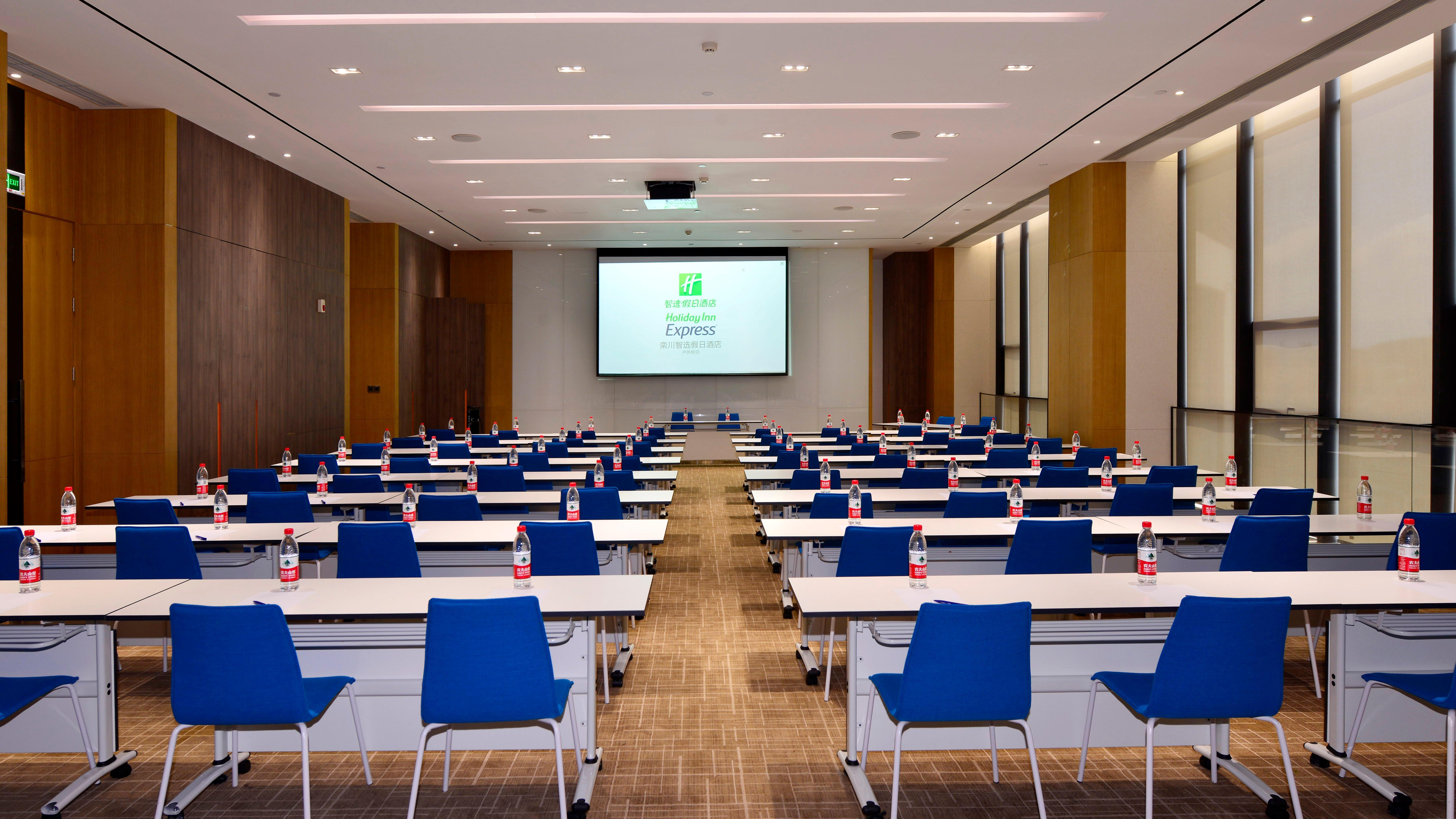 Holiday Inn Express Luanchuan By Ihg Ngoại thất bức ảnh