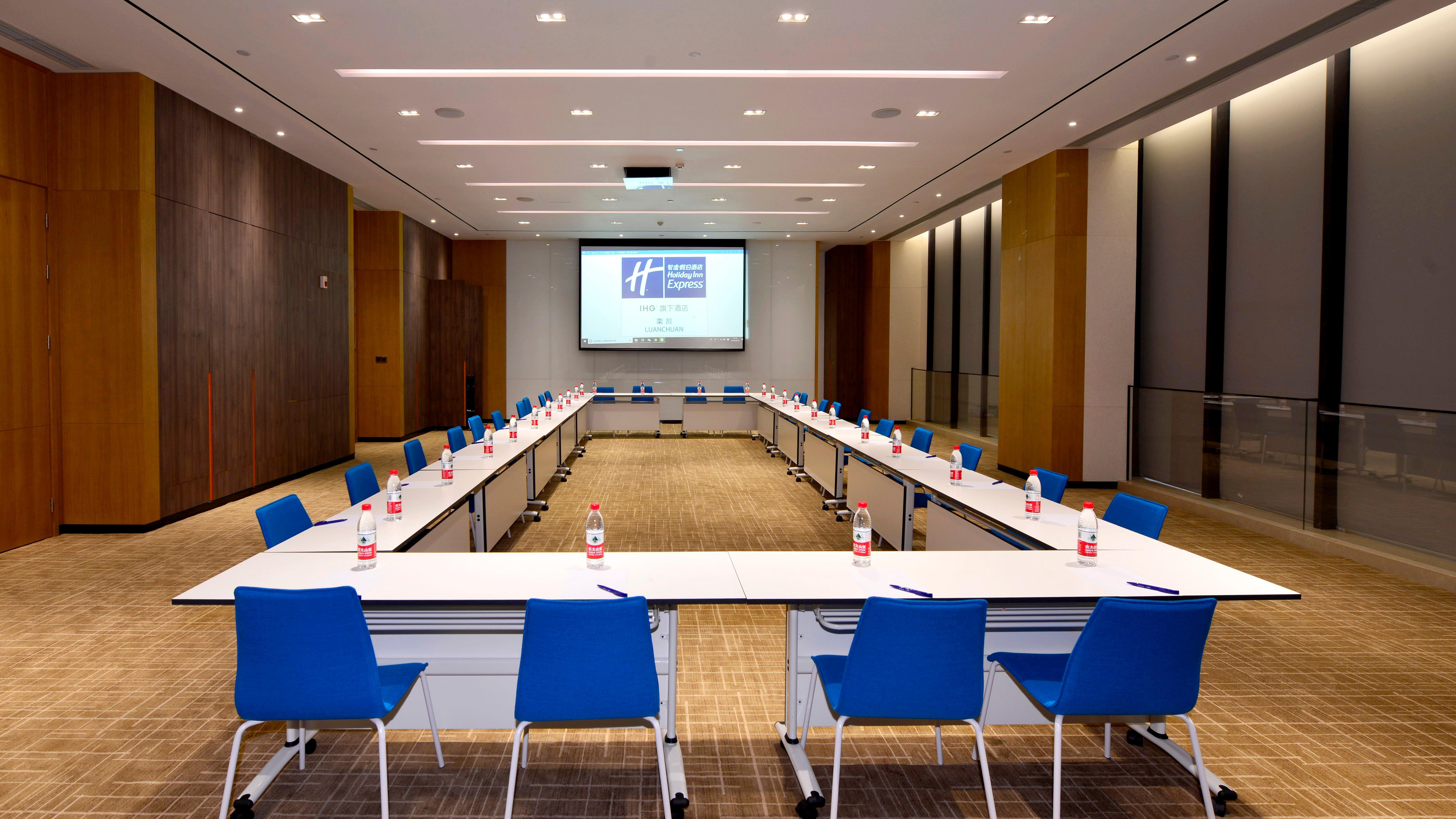 Holiday Inn Express Luanchuan By Ihg Ngoại thất bức ảnh