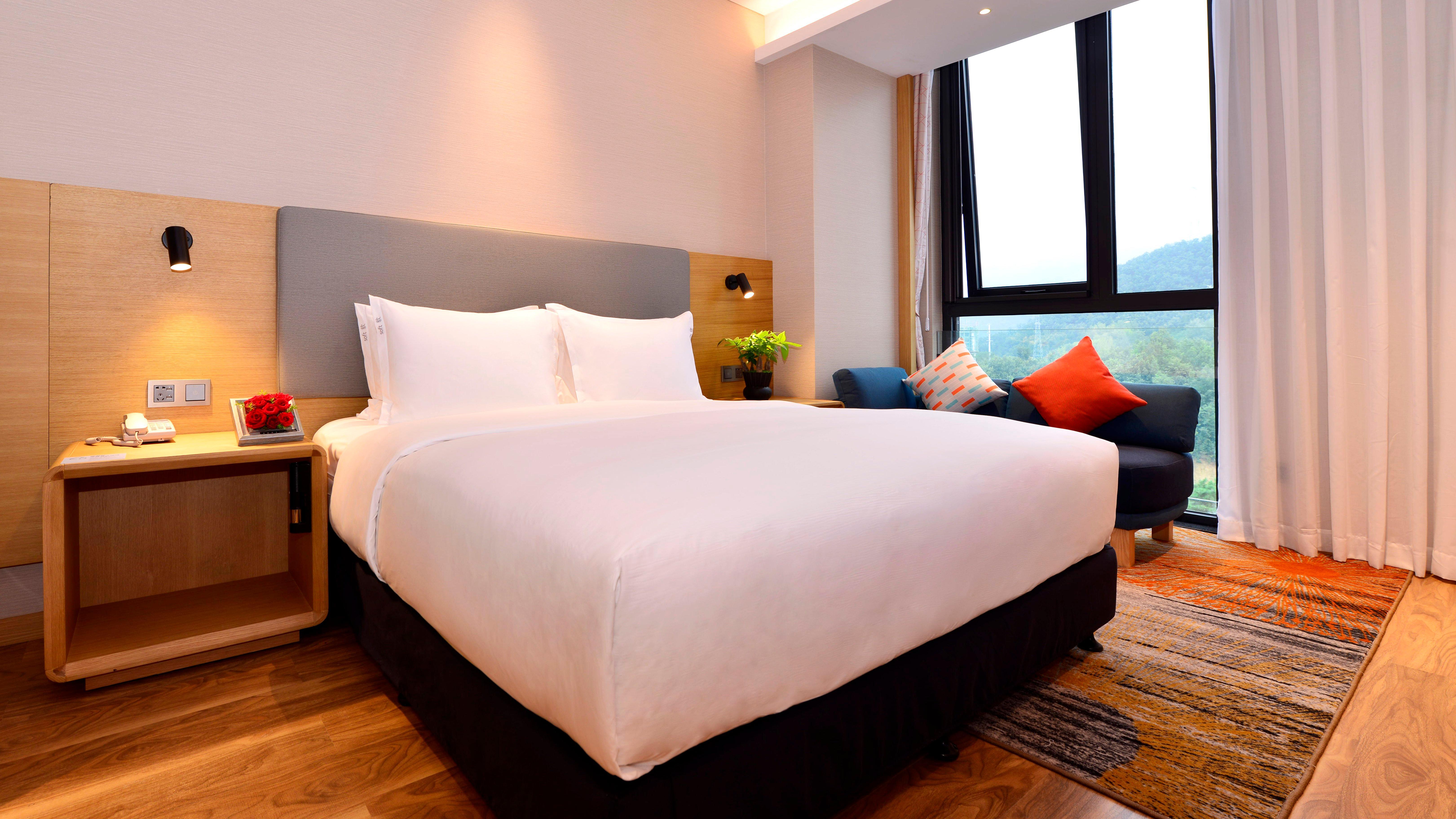 Holiday Inn Express Luanchuan By Ihg Ngoại thất bức ảnh
